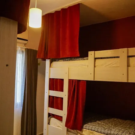 إل كامينو هوستيل آند بوب بيت شباب فتحية