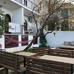 El Camino & Pub ホステル *
