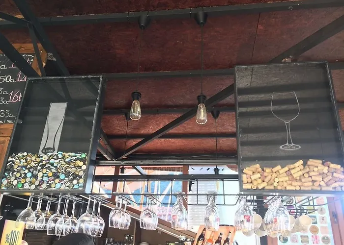 El Camino & Pub ホステル フェティエ